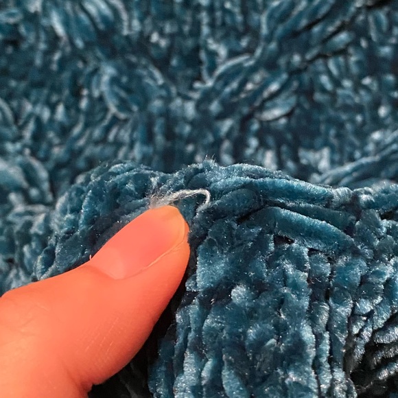 Forever 21 ⭐️2/$25⭐️ cropped sweater -teal - Picture 5 of 6